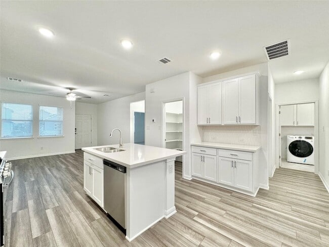 Building Photo - 611 Emory Crossing Blvd