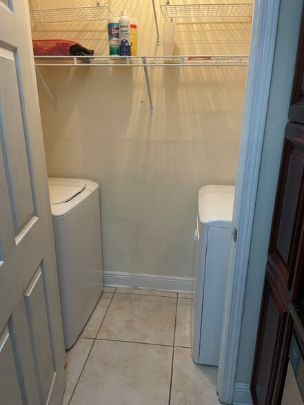 Building Photo - 7206 Santa Fe Pkwy