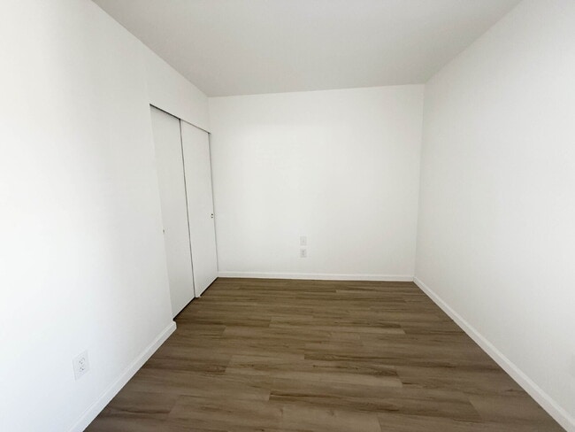 Building Photo - 3251 Mill Springs Dr