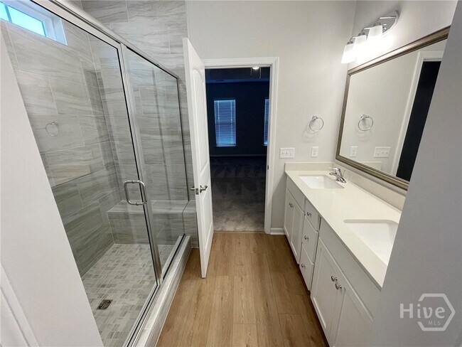 Building Photo - 750 Sessile Oak Dr