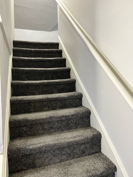 Building Photo - 811 Hagerer St