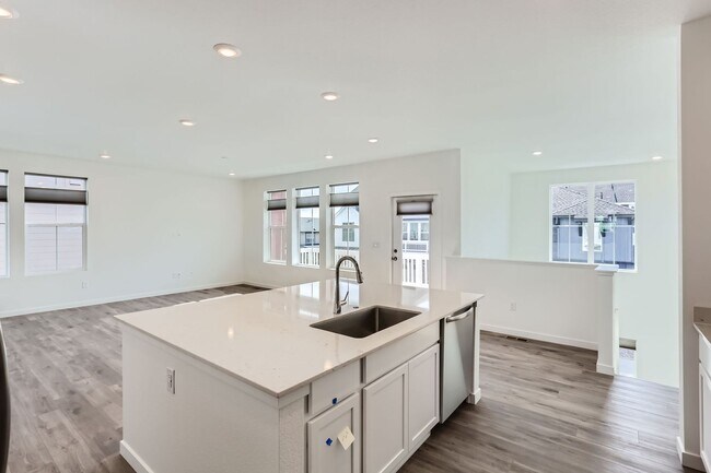 Building Photo - Harvest Ridge 3bd 2.5ba house FOR RENT! Almost brand new!
