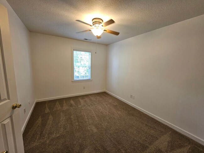 Building Photo - Gorgeous & Spacious 4 Bedroom In Carolina Forest