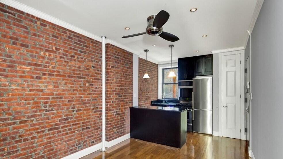 Building Photo - 438 W 52nd St