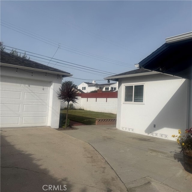 Building Photo - 7407 Dunfield Ave