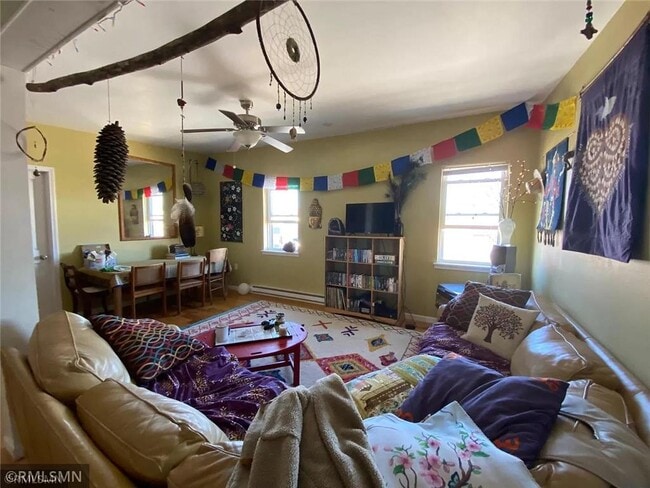 Building Photo - 206 2nd Ave