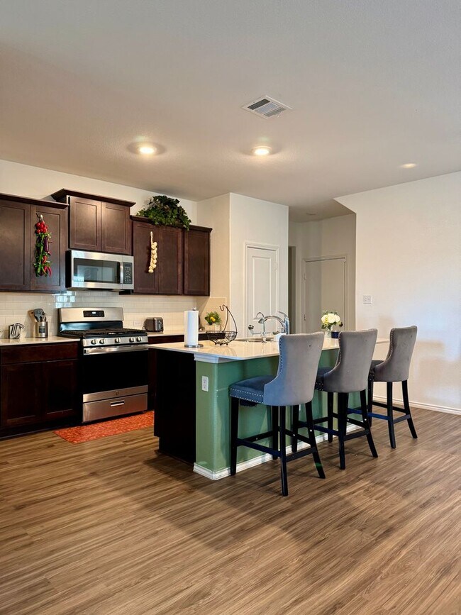 Building Photo - 130 Canley Lp