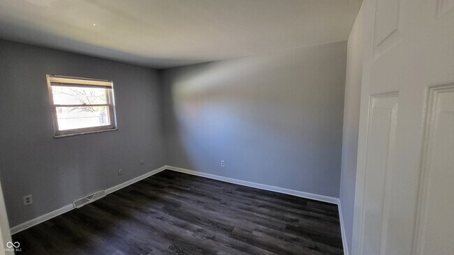 Building Photo - 2809 N Hawthorne Ln