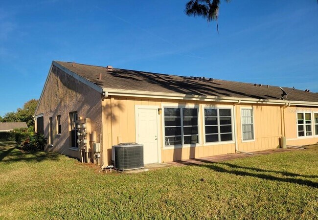 Building Photo - 4831 Grist Mill Cir