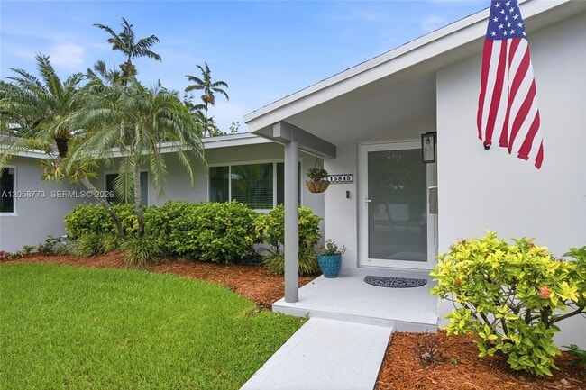 Building Photo - 15845 SW 87th Ave