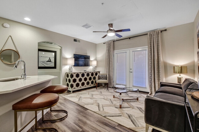 Building Photo - Desert Club