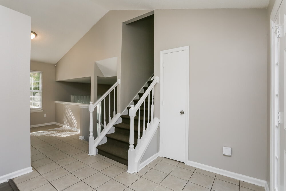 Building Photo - 5453 Fox Valley Ln
