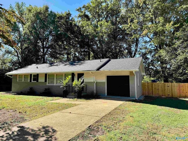 Building Photo - 2019 Lance Rd NW