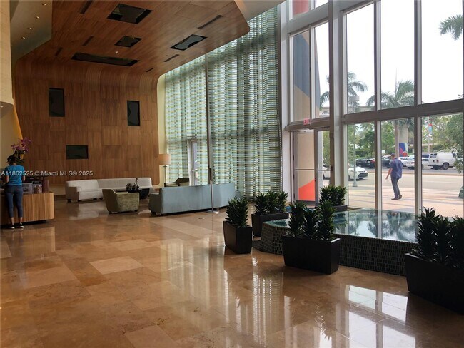 Building Photo - 50 Biscayne Blvd