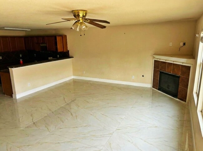 Building Photo - 10314 Moonset Ln