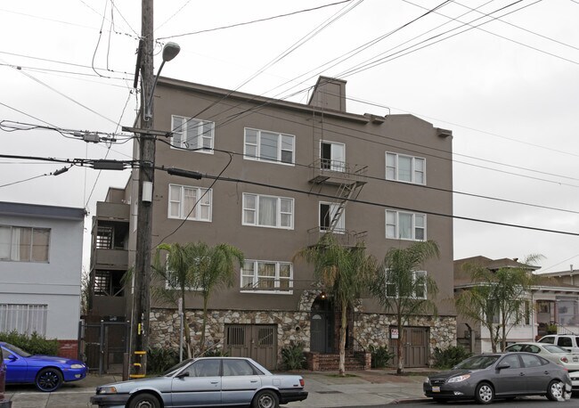 El Donn Apartments - 1616 35th Avenue