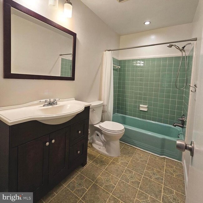 Building Photo - 8533 Pepperdine Dr
