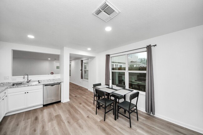 Building Photo - 20631 Tealbrook Dr