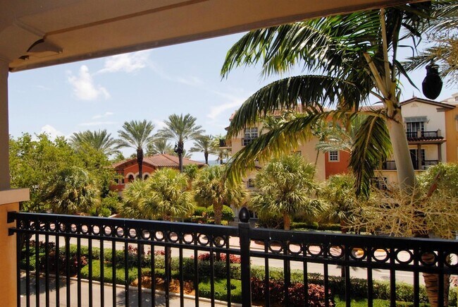 Building Photo - 4445 El Mar Dr