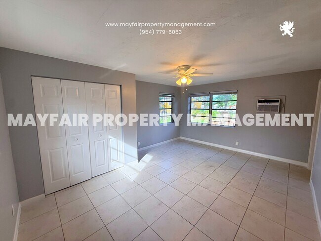 Building Photo - 1204 Chateau Park Dr