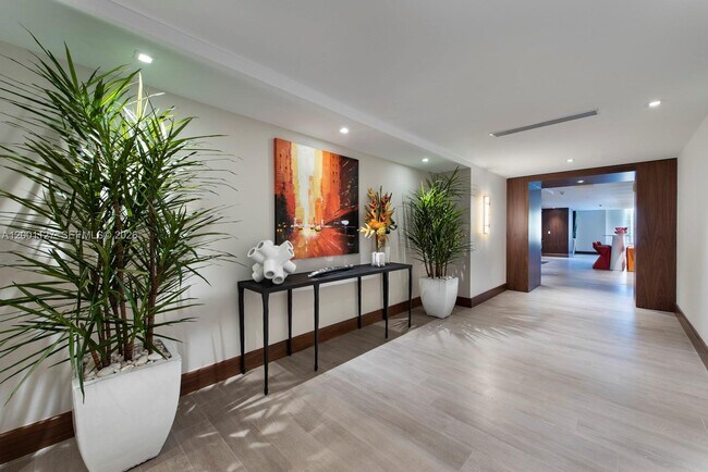 Building Photo - 300 Sunny Isles Blvd