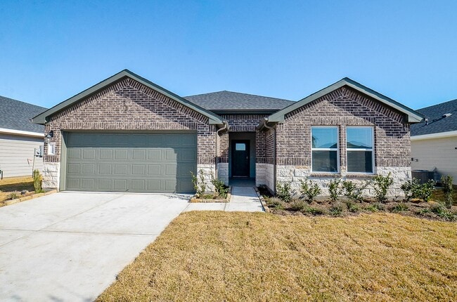 Building Photo - 31134 Royal Acrs Ct