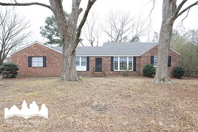 Primary Photo - 7165 Alexander Rd