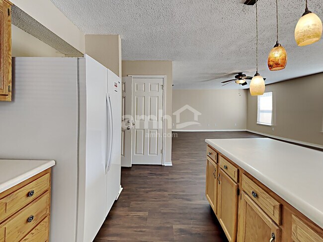 Building Photo - 3734 Laurel Cherry Ln