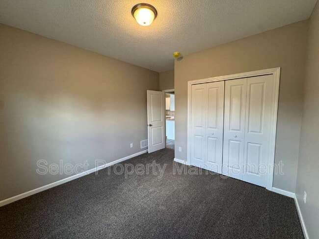 Building Photo - 8796 Elmont Cv