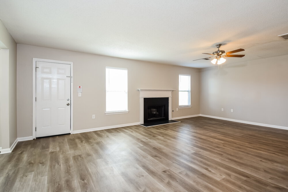 Building Photo - 3004 Summer Breeze Dr