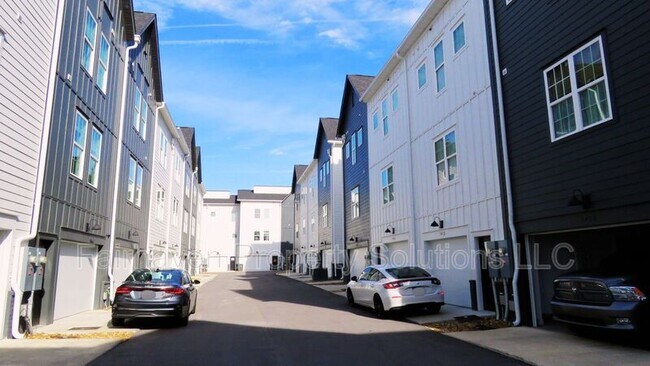 Building Photo - 1978 Mitchell Ave