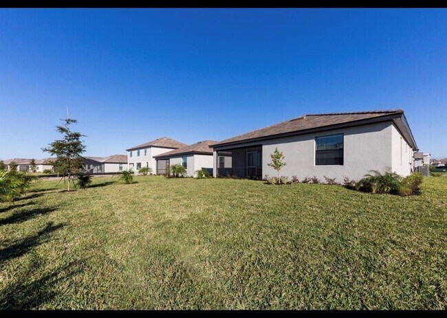 Building Photo - 5127 Coral Reef Wy