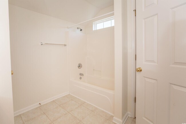 Building Photo - 2424 Hayseed Way
