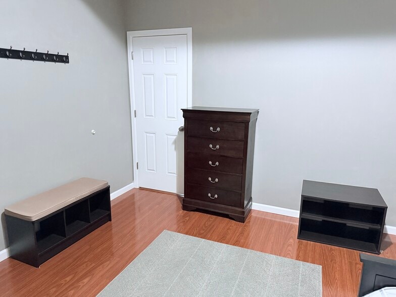 Building Photo - 15332 Ashworth Ave N