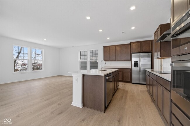 Building Photo - 15946 Meadow Frost Ct