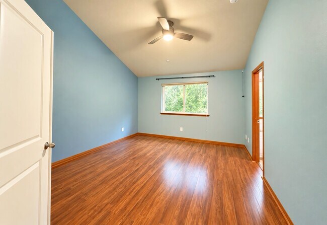 Building Photo - 3632 Reagan Ave