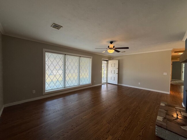 Building Photo - 2 Bedroom 1.5 Bath Home in Greeneville, TN