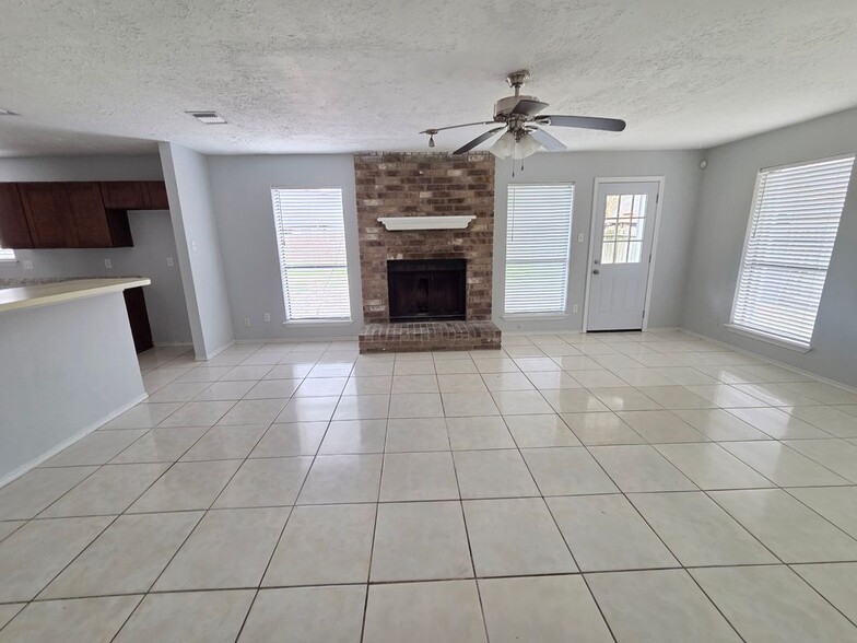 Building Photo - 1454 Plumwood Dr