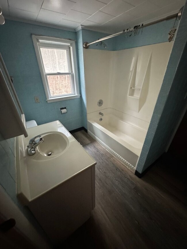 Building Photo - 26-28 Route 7 North, Unit 101