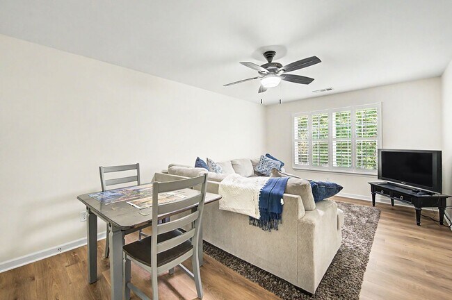 Building Photo - 3BR/2BA Home in Franklin