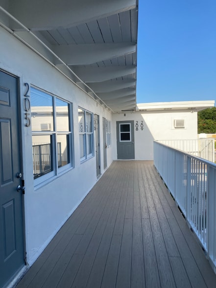 Building Photo - 3507 Broadway