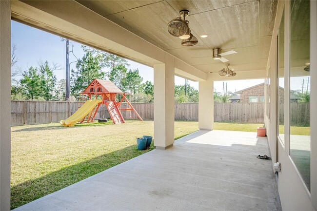 Building Photo - 15 Pebble Pocket Ct