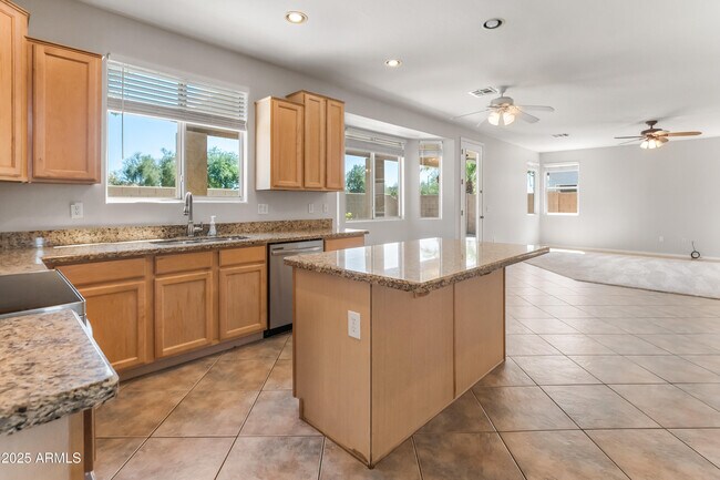 Building Photo - 25617 N 67th Dr