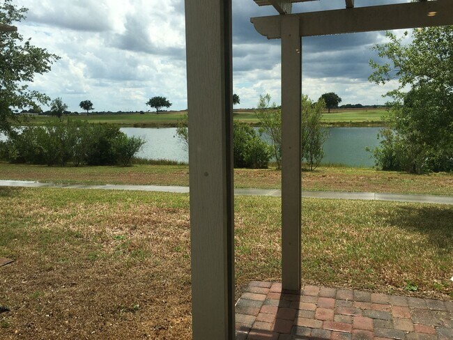 Building Photo - BEAUTIFUL CHAMPIONSGATE HOME WITH LAKE VIEW