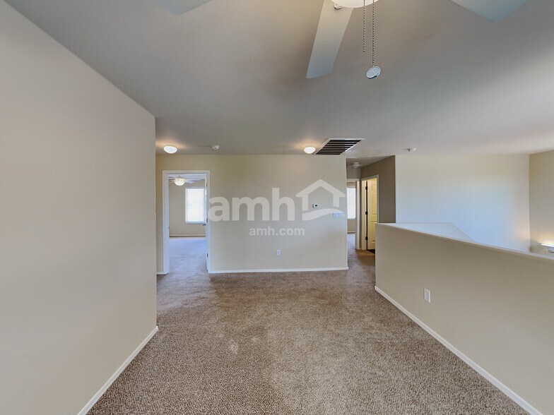 Building Photo - 12951 N Fox Hollow Dr