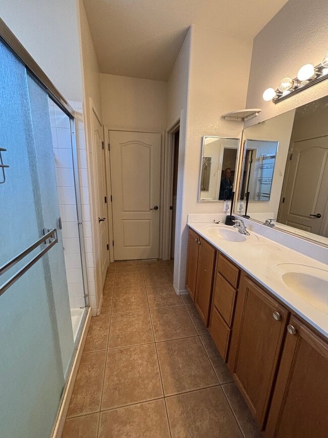 Building Photo - 5484 Canteria Court