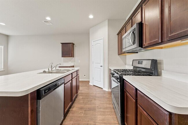 Building Photo - 21143 Waze Lewis Dr