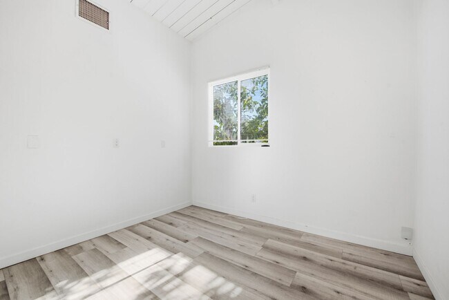 Building Photo - 4955 Baja Ct