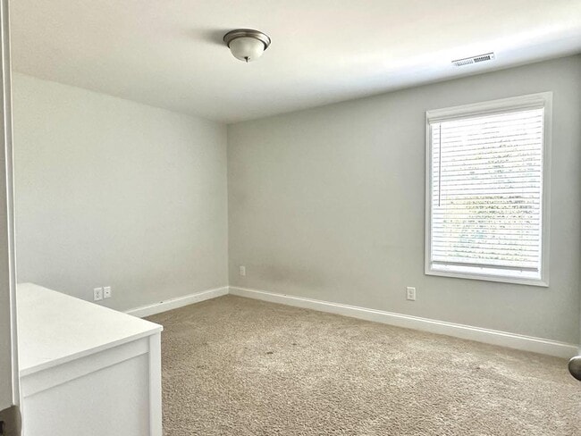 Building Photo - 263 Union St