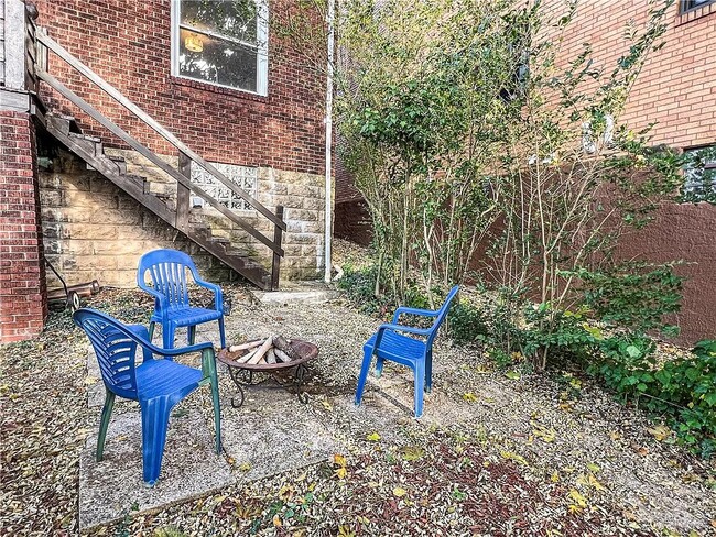 Patio for dining or fire pit! - 1453 Park Blvd